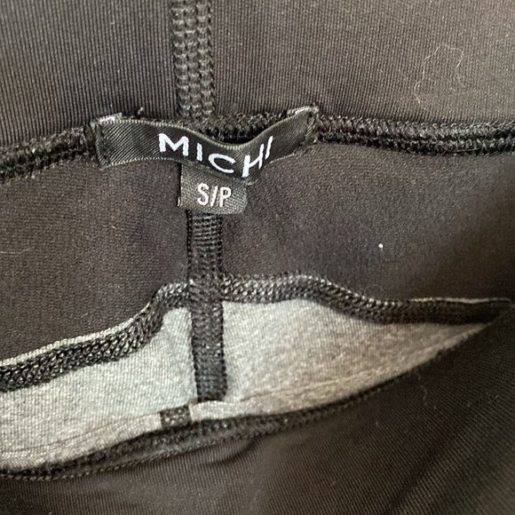 Michi Moto Leggings in heather grey and black. (No ankle zipper) - Picture 5 of 6